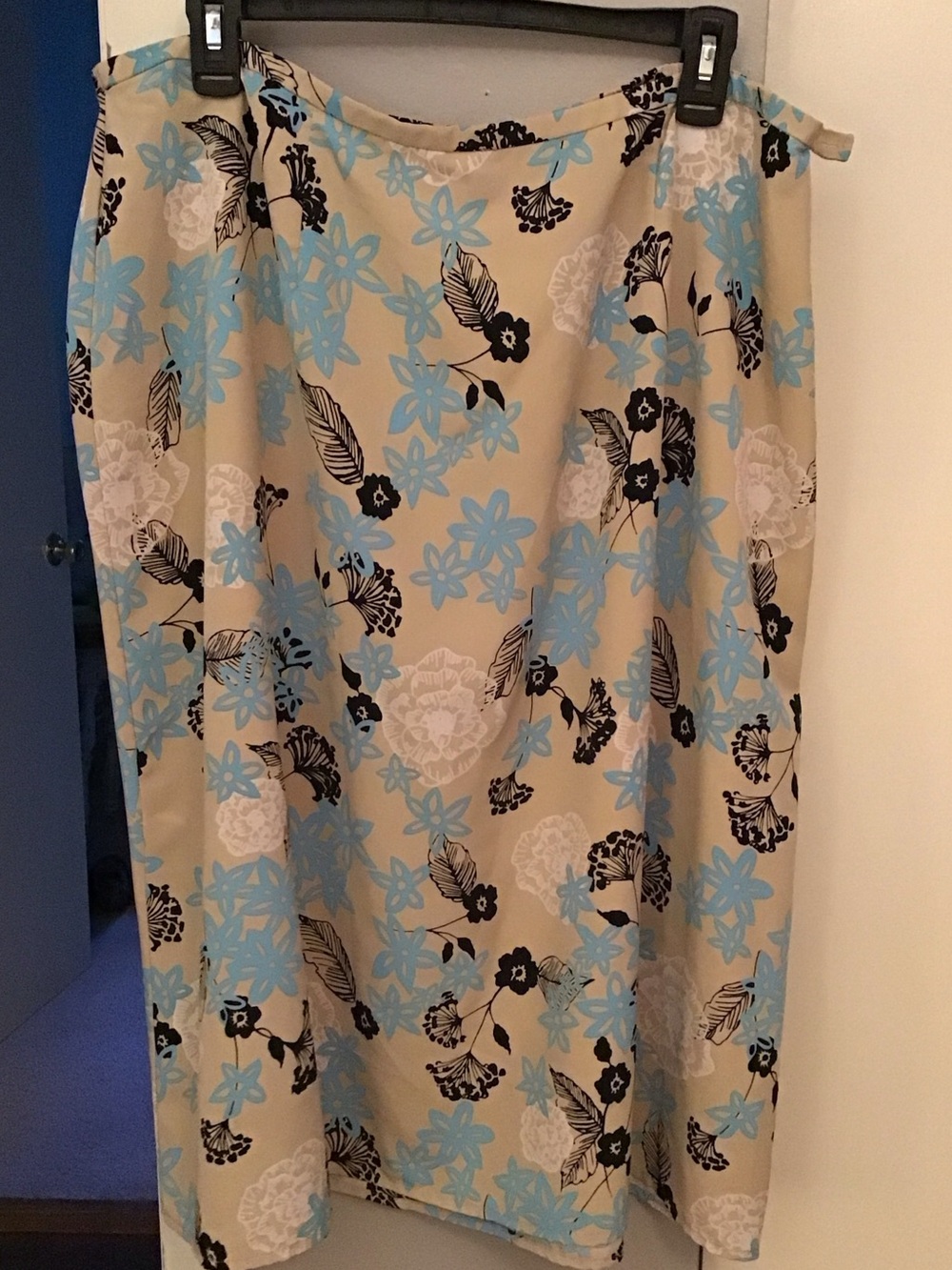 Size 16, Joan Leslie Beige Midi Skirt with Teal and Black and cream Floral Print